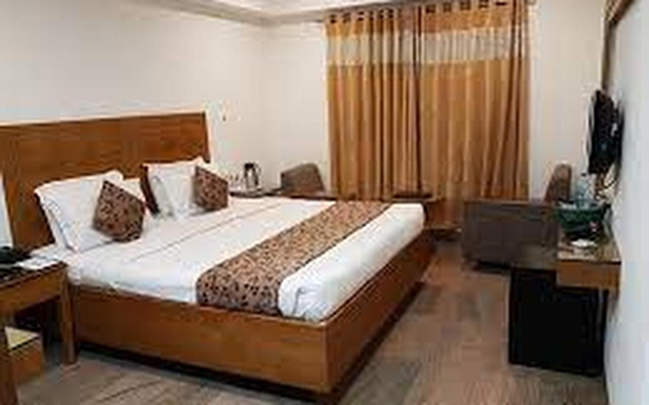 Hotel Punjab Palace Rāipur Exterior foto